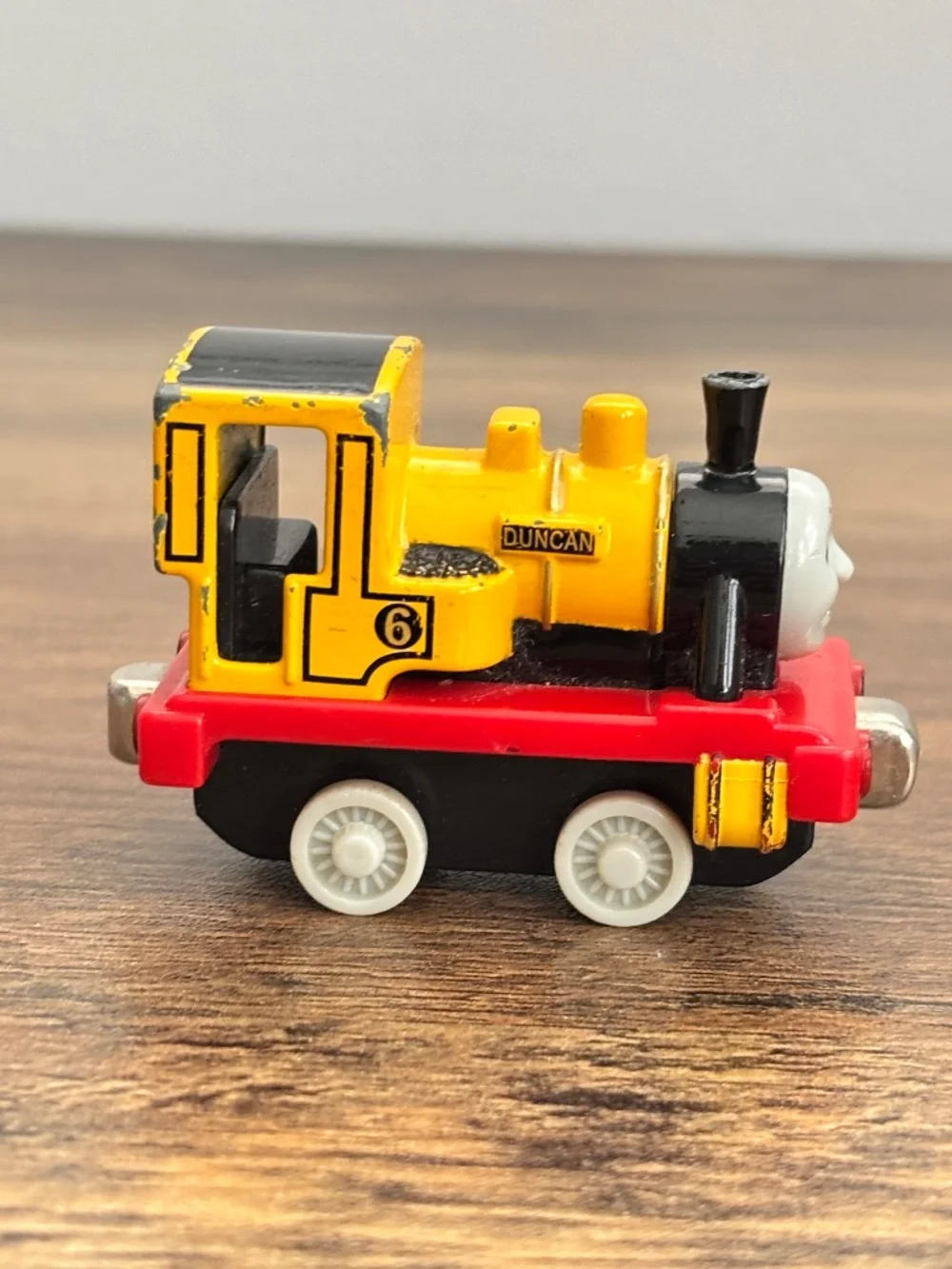 Thomas the Tank Engine Friends Duncan Take Along Die Cast Engine Car Toy 2002